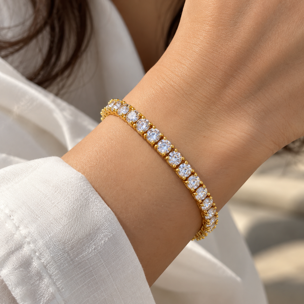 PETALS Cubic Zirconia Diamonds Gold Plated Bracelet